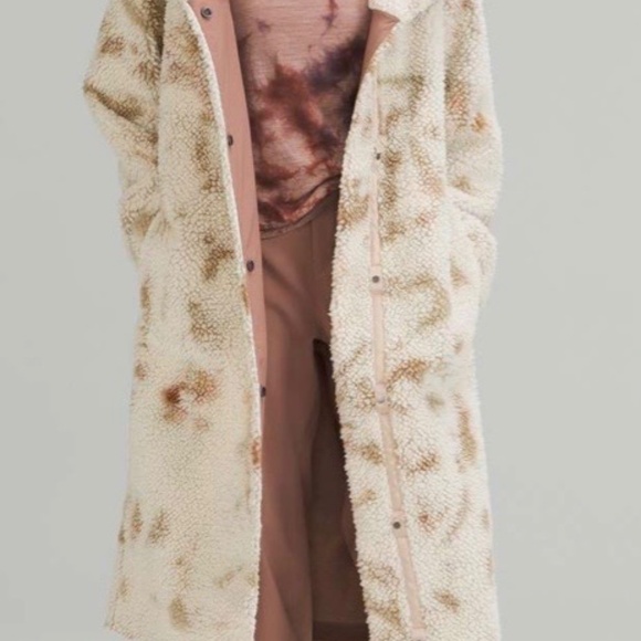 Performance faux fur coat oversized - Picture 5 of 13